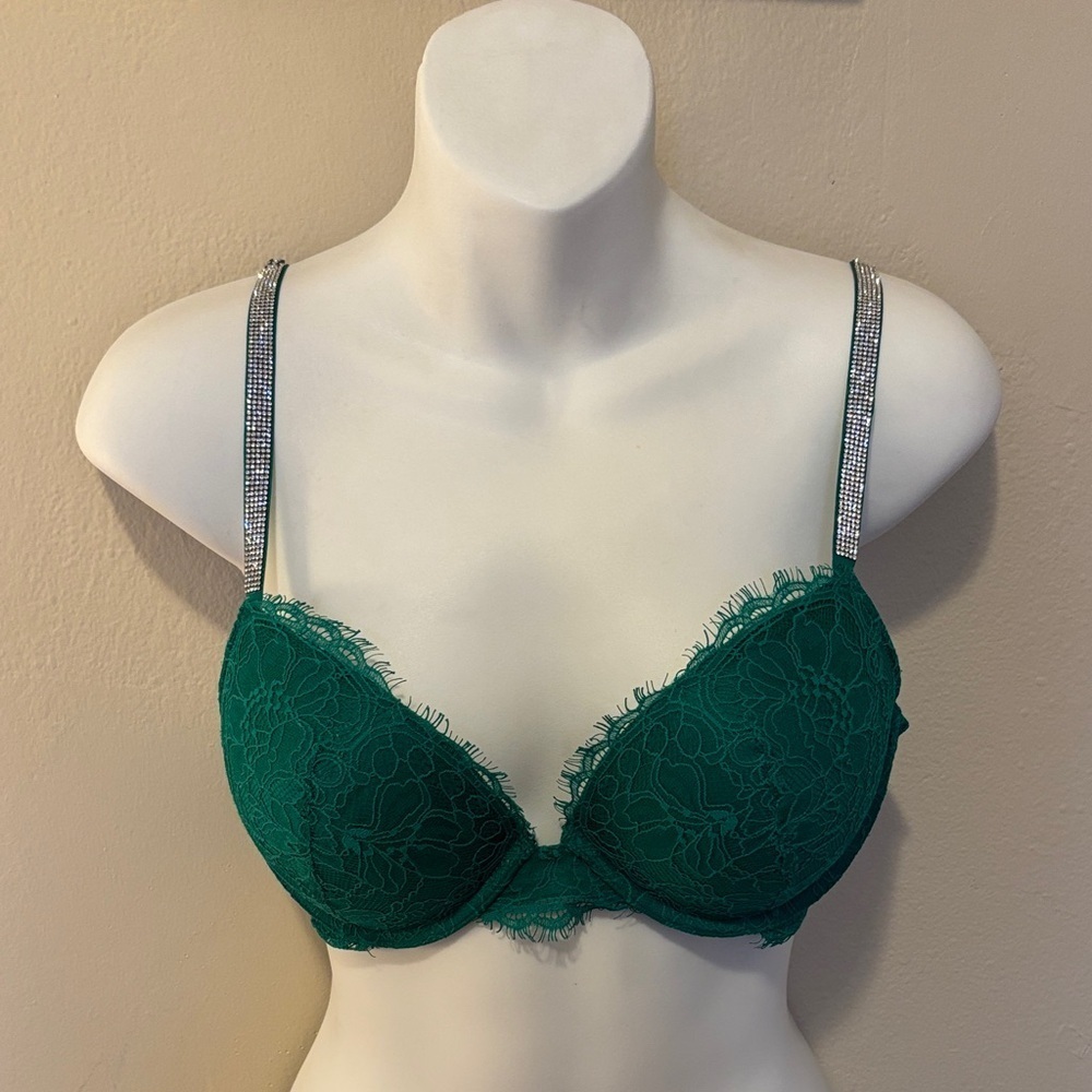Elegant Green Lace Bra